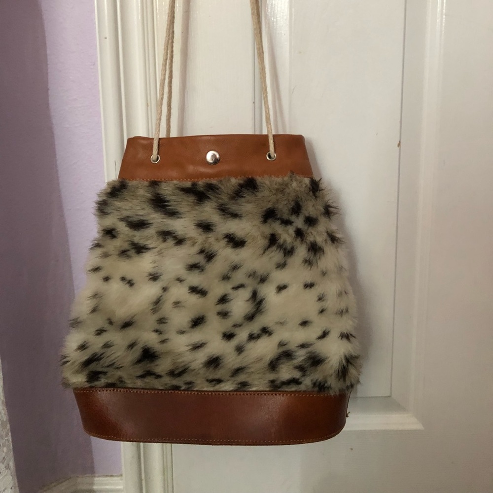 Cute bucket bag
